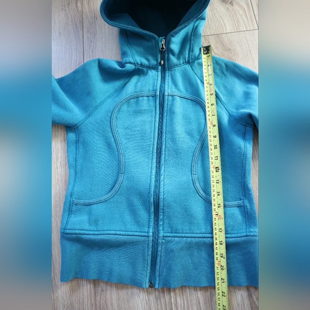 Lululemon zip up hoodie size 6 - Picture 5 of 13